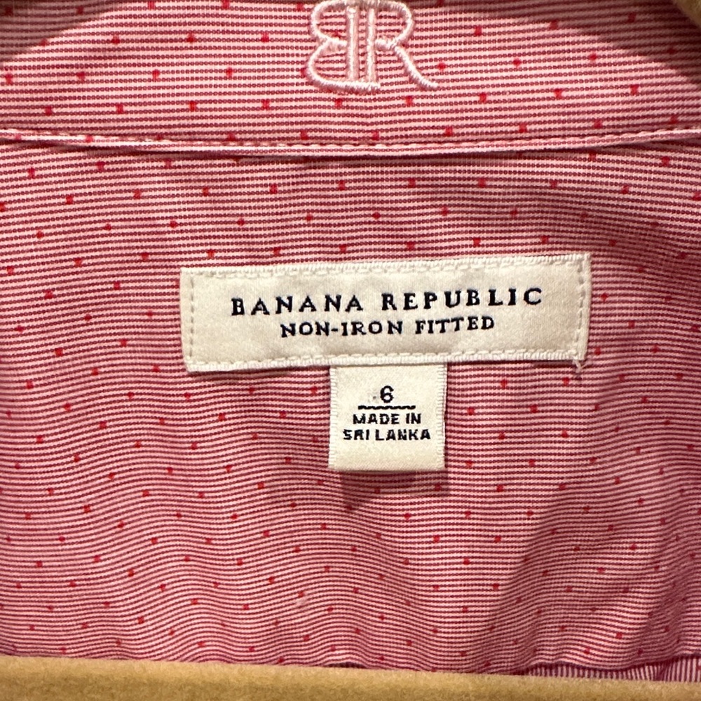 Banana Republic Pink Microdot Button-Down Shirt - Picture 2 of 7